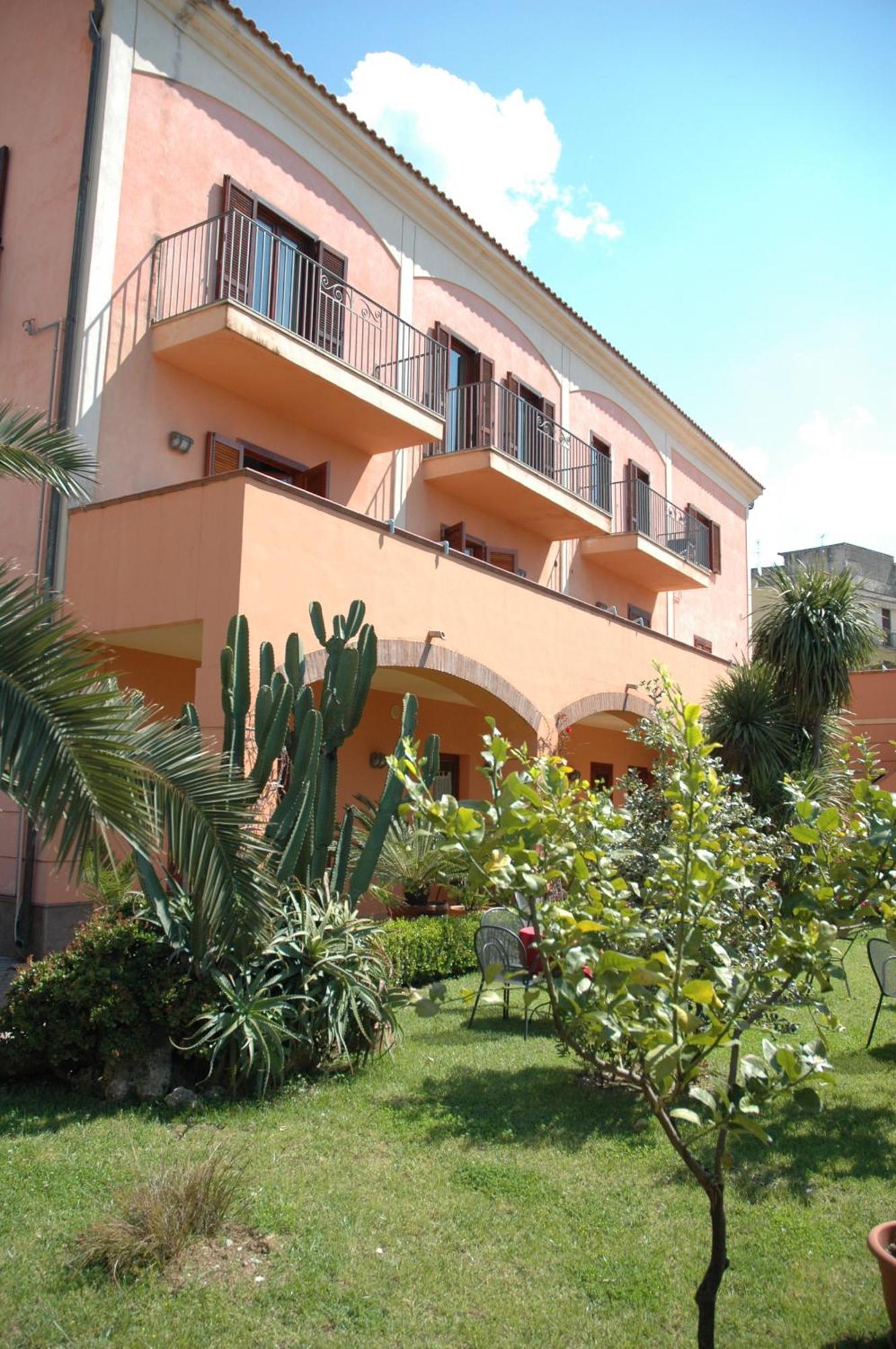 Hotel Locanda Dei Trecento Sapri Exterior foto