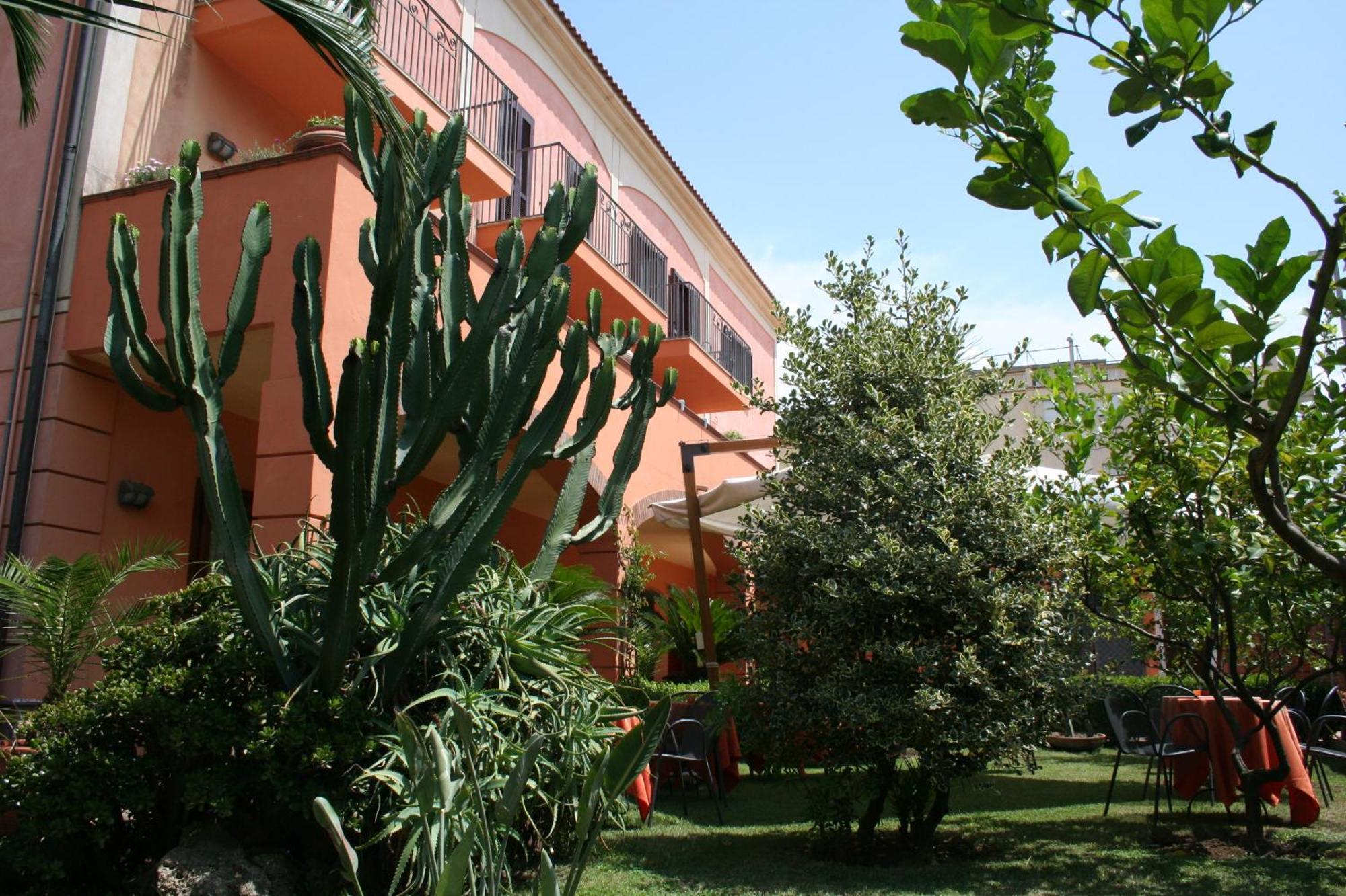 Hotel Locanda Dei Trecento Sapri Exterior foto