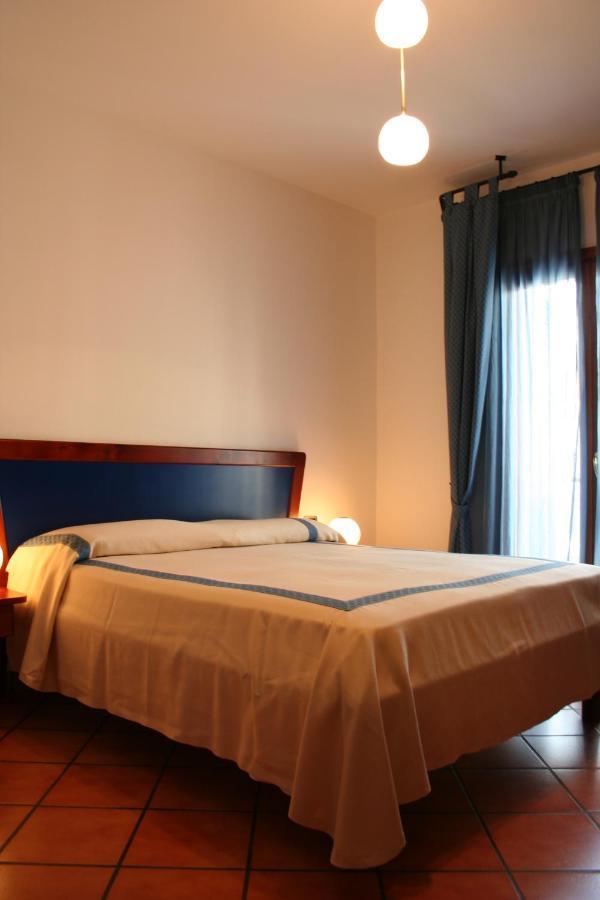 Hotel Locanda Dei Trecento Sapri Cameră foto